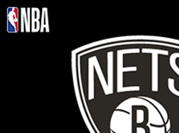 籃網(wǎng)先發(fā)陣容：施羅德、小火車、約翰遜、電風(fēng)扇和本西