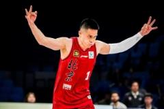 陳盈駿關(guān)鍵時(shí)刻挺身而出，6記三分球轟出23分4板2助2斷