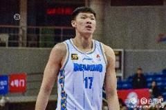 范子銘高效表現(xiàn)：9中5砍13分10板2助+5前場板正負值+22