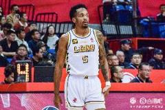 布朗罰球18中14砍31分正負(fù)值+16居首