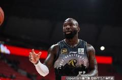 瓊斯自薦加盟！瓊斯：來簽下我吧，我們的目標(biāo)是一致的