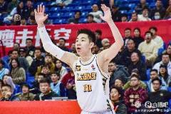 廣廈冠軍戰(zhàn)三分球命中率高達(dá)55.9%！這誰(shuí)頂?shù)米。? title=