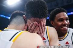 胡金秋發(fā)文：達(dá)成目標(biāo)時(shí)淚灑現(xiàn)場(chǎng)，感恩前行