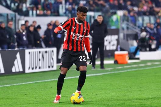 隆戈：莫斯科斯巴達(dá)克與米蘭就引進阿德利和埃默森展開談判