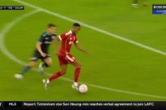 赫拉芬貝赫遠射被撲出！加克波補射破門！利物浦2-1再次領(lǐng)先！