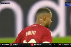 畢巴2-2再次追平！桑納迪頭球攻門，皮球打到加克波臉上彈進球門