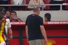 【集錦】土超-塔利斯卡94分鐘失點 十人費內(nèi)巴切0-0十人哥茲塔比