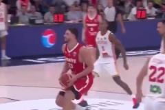 狀態(tài)爆表！申京熱身賽對陣黑山的兩記炸裂突破暴扣