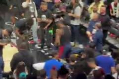 球迷還是喜歡他的！熱火現(xiàn)場播放致敬巴特勒視頻，全場觀眾歡呼