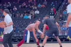 戈登的呂布身材！NBA訓(xùn)練師：討厭一些沒(méi)有邊界感的球員！