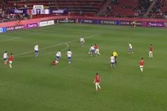 技術(shù)短板??昔日亞冠賽場(chǎng)，王大雷也曾黃油手