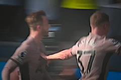 君子坦蕩蕩，小人長(zhǎng)戚戚！多年后，馬爾蒂尼與李天秀再相逢......