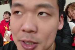 國(guó)足+皇馬女鐵粉！女球迷：爸爸媽媽不知道我來(lái)杭州看國(guó)足