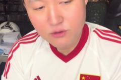 太強(qiáng)了??慢鏡回放小蜘蛛進(jìn)球：突破2人防守+穿襠門將破門