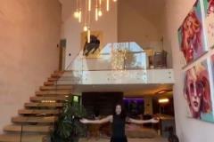 C羅位于英國(guó)的舊居，很不可思議！簡(jiǎn)直就是所有男人的夢(mèng)想