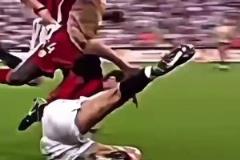 球迷：男孩喜歡梅羅，而男人喜歡馬爾蒂尼！