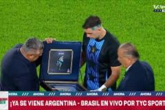 必將是傳奇！大馬丁賽前獲得榮譽(yù)盾牌！??！