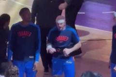 全能的大體型鋒線！班凱羅這身材也挺超標(biāo)的！