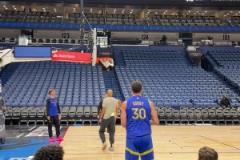 藝術(shù)！庫(kù)蜜：庫(kù)里的三分是永遠(yuǎn)看不膩的