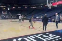 角度新穎！貝弗利：哈登比韋德更出色 因哈登運(yùn)動(dòng)壽命更長(zhǎng)