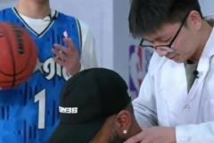 麥迪慘遭東方神秘鎖喉術(shù) 竟不敢還手~