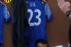 開啟吹風機！申花中場休息時，斯盧茨基怒吼：沒見過這么愚蠢的！