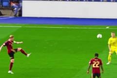 心有靈犀一點通！德布勞內傳的漂亮，盧卡庫打的更漂亮！