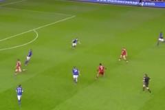 這要是和男朋友打架了，一腳踢身上，直接上宮里上班了！