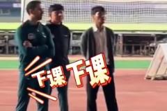 球迷高喊南基一下課！ 河南隊(duì)再次被逆轉(zhuǎn)葬送好局引球迷不滿