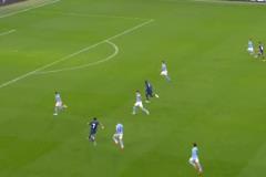 一條龍！波爾圖時期迪亞斯面對曼城的單騎闖關(guān)