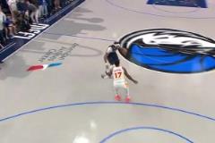 攻防一體！濃眉助攻克萊+無情封蓋隨后騎馬射箭拋投準(zhǔn)絕殺！