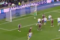 滑跪怒吼！拉什福德單刀球冷靜輕巧挑射破門！