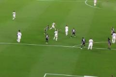 狙擊手級精度！外國球迷：這是C羅最被低估的進球之一！