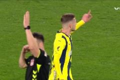 費(fèi)內(nèi)巴切扳回一城！塔利斯卡橫傳希曼斯基鏟射破門(mén)！