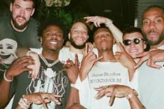 哈公子買(mǎi)單！哈登社媒曬和快船隊(duì)友合照：和好兄弟們一起開(kāi)心玩耍