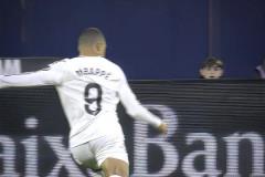 總有人能站出來！皇馬球迷：我們，永遠不缺關(guān)鍵先生！