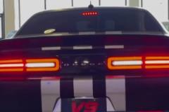 我登買車就是為了配鞋，這鞋廢車啊