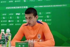 內向的依木蘭給小球員的建議：認真訓練