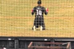 終于贏了！比賽結束那一刻，王大雷跪地感謝！