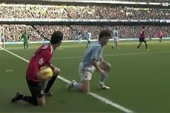 中國足壇留洋最成功之人！曼市德比孫繼海背身卡位防住C羅！