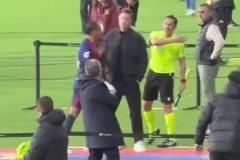 拉菲不滿判罰賽后氣憤離場，特爾斯特根勸解也被一把推開