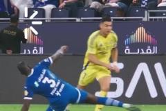 年齡不是問(wèn)題！40歲C羅扣開30歲米林科維奇，再過(guò)掉33歲庫(kù)利巴利