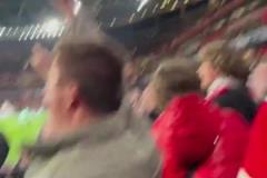 賴斯任意球雙響！進球后阿森納球迷瞬間沸騰瘋狂慶祝