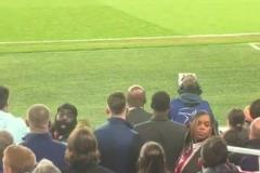 在卡馬文加被罰下時，卡拉菲奧里和哈弗茨互相看著對方笑