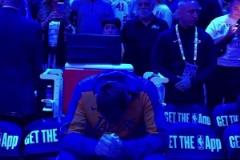 這東胖子真難猜?。∏懊孢€在拿毛巾擦眼淚，隨后上去就拿45分