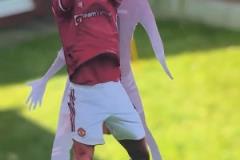 妙啊！球迷根據(jù)球員人物特點(diǎn)，做出經(jīng)典還原裝置