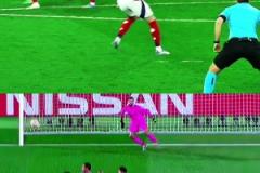 哪個(gè)難度更大？將梅西的任意球和賴斯的任意球放在一起對(duì)比