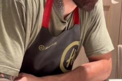 嫻熟用筷子！亞當(dāng)斯：我們在吃火鍋 我愛海底撈