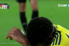 再失良機(jī)！C羅補(bǔ)時(shí)回防斷球送直塞！杜蘭單刀打門被門將撲出！