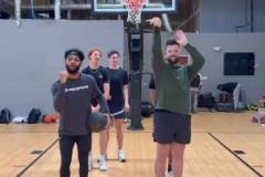 最后一組太逗了！喬丹or詹姆斯？科比or庫里？NBA訓練師的選擇！